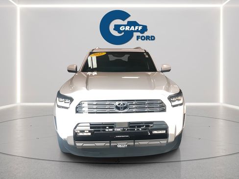 Used 2025 Toyota 4Runner Limited AWD/4WD image 11