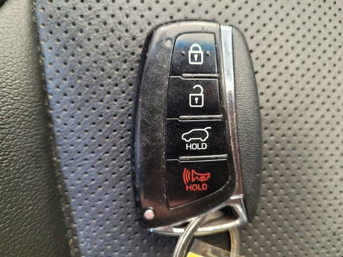 Used 2018 Hyundai Santa Fe Limited AWD/4WD image 32
