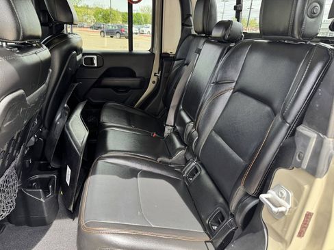 Used 2020 Jeep Gladiator Mojave AWD/4WD image 24