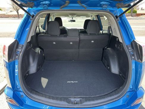 Used 2016 Toyota RAV4 LE image 14