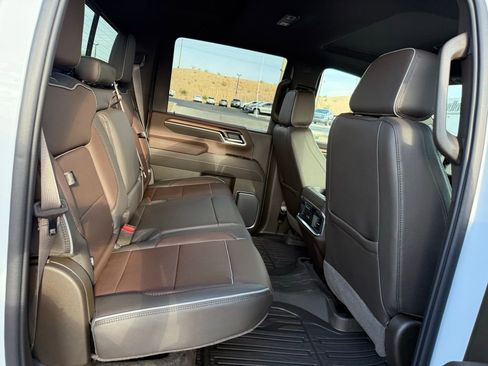 New 2026 GMC Sierra 2500 Denali w/ Denali Reserve Package image 16