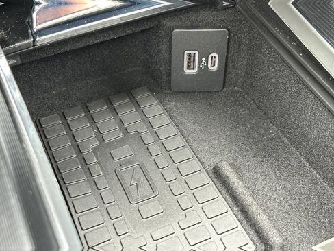 Used 2024 Lincoln Corsair AWD w/ Equipment Group 101A image 26