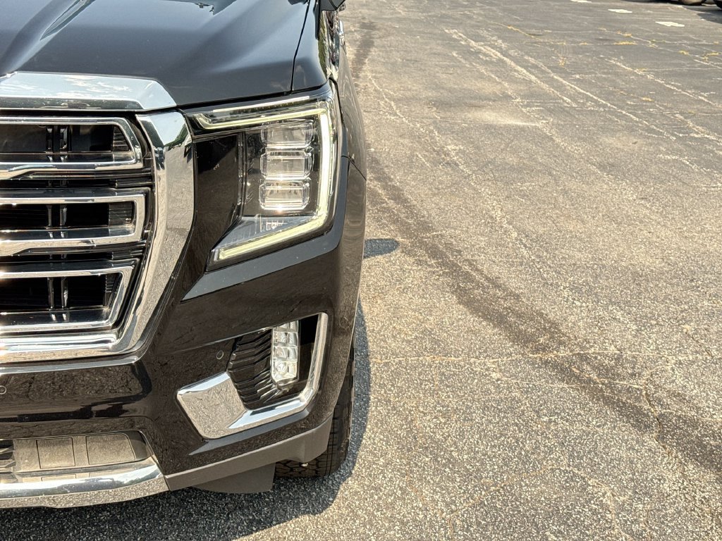 Used 2024 GMC Yukon XL SLT w/ SLT Luxury Package RWD image 10