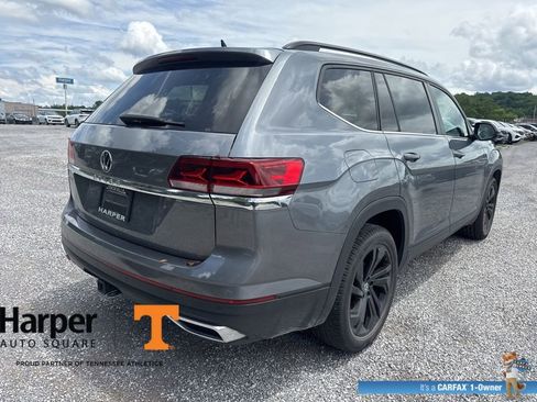 Used 2022 Volkswagen Atlas SE w/ Panoramic Sunroof Package FWD image 5