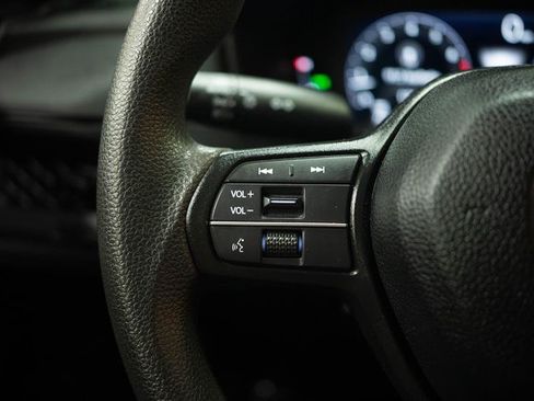 Used 2025 Honda Accord LX image 27