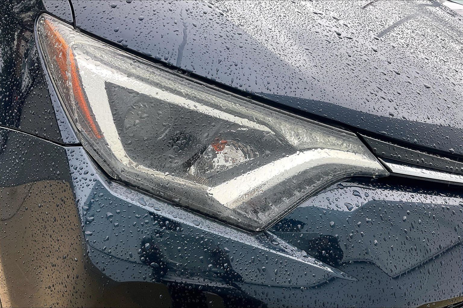 Used 2018 Toyota RAV4 XLE w/ Plus Extra Value Package AWD/4WD image 33