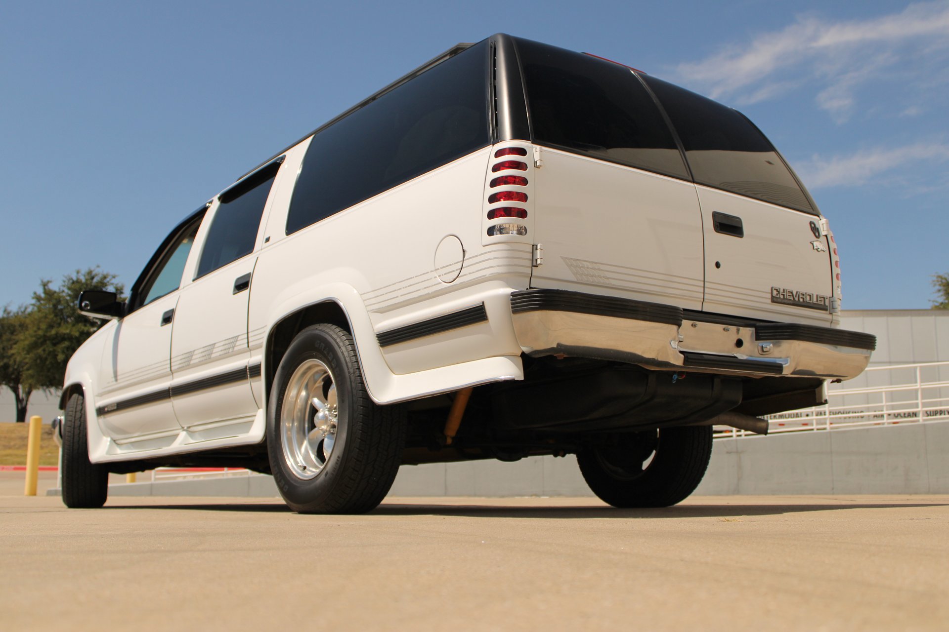 Used 1997 Chevrolet Suburban 2WD w/ Preferred Equipment Group 3 image 10