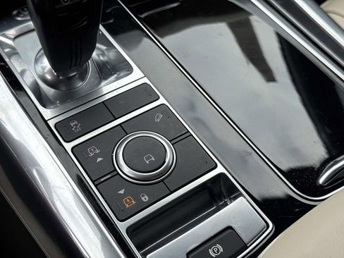 Used 2022 Land Rover Range Rover Sport HSE Silver Edition image 25