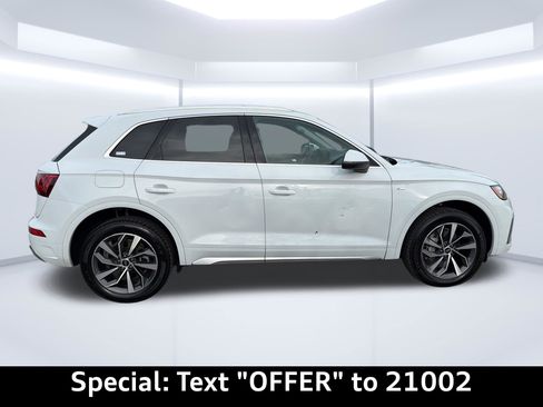 Certified 2023 Audi Q5 2.0T Premium Plus w/ Premium Plus Package AWD/4WD image 10