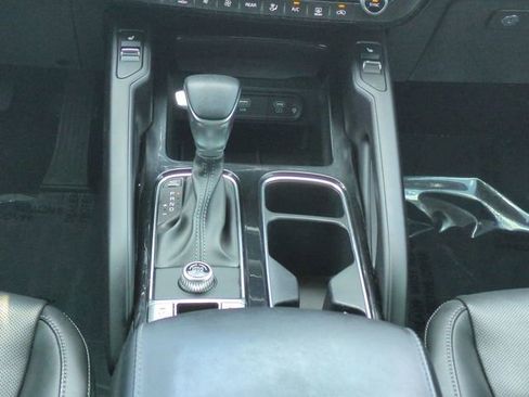 Used 2024 Kia Telluride S w/ S Sunroof Package FWD image 19