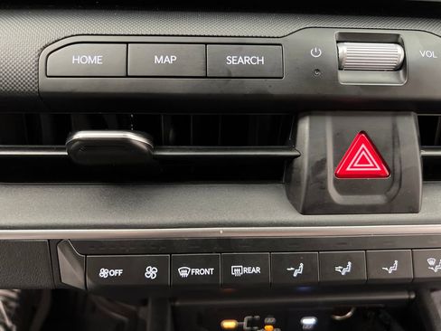 Used 2025 Kia K4 LXS image 37