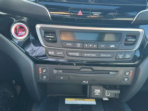 Used 2022 Honda Pilot Black Edition image 20