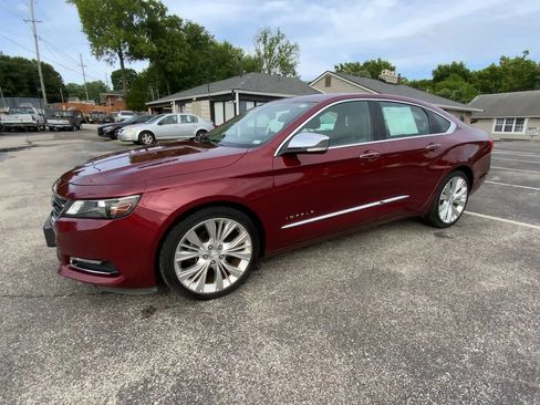 Used 2016 Chevrolet Impala LTZ w/ Enhanced Convenience Package FWD image 4