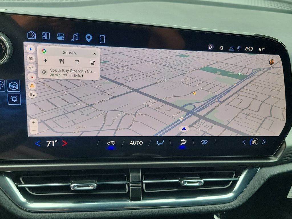Used 2026 Chevrolet Equinox EV LT FWD image 9