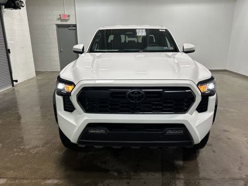 New 2024 Toyota Tacoma TRD Off-Road image 35