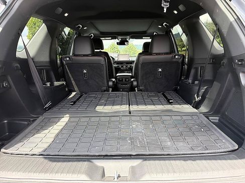 Used 2025 Honda Pilot TrailSport image 21