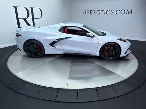 Used 2022 Chevrolet Corvette Stingray Preferred Conv w/ Z51 Performance Package RWD image 14