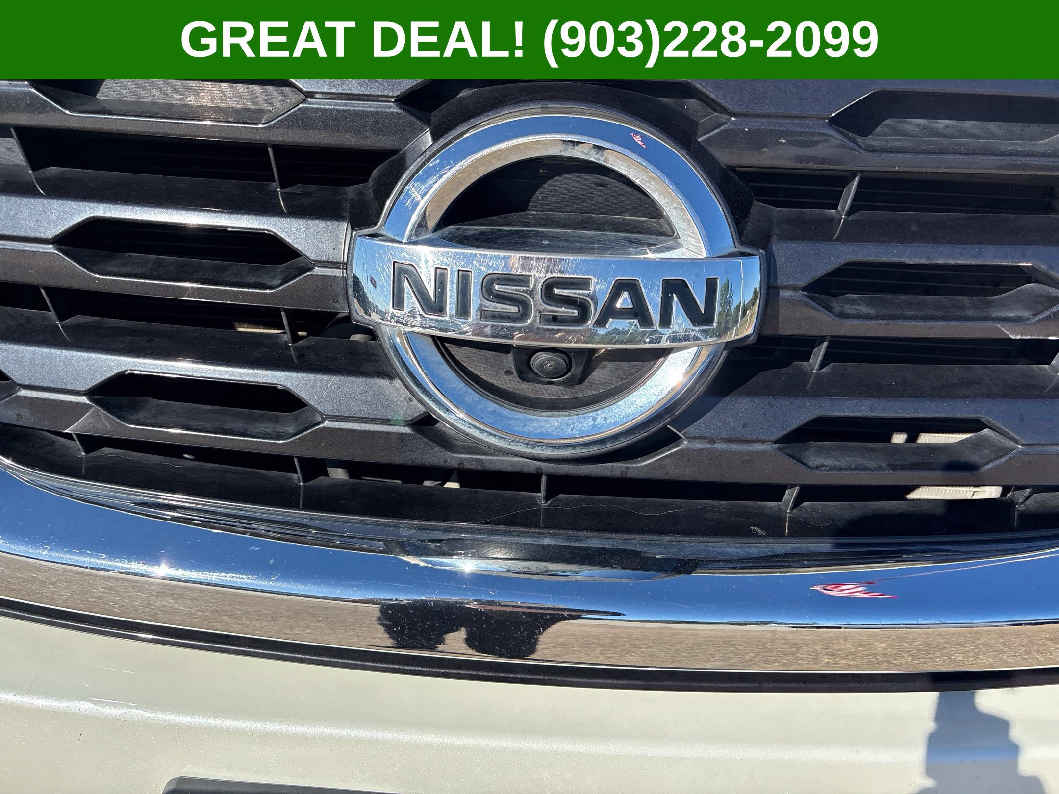 Used 2019 Nissan Pathfinder Platinum FWD image 3