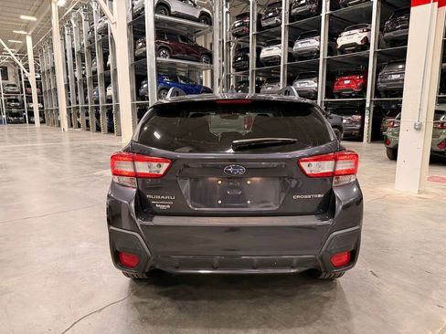 Used 2018 Subaru Crosstrek 2.0i Premium w/ Eyesight System image 4