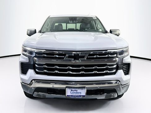Used 2024 Chevrolet Silverado 1500 LTZ AWD/4WD image 2