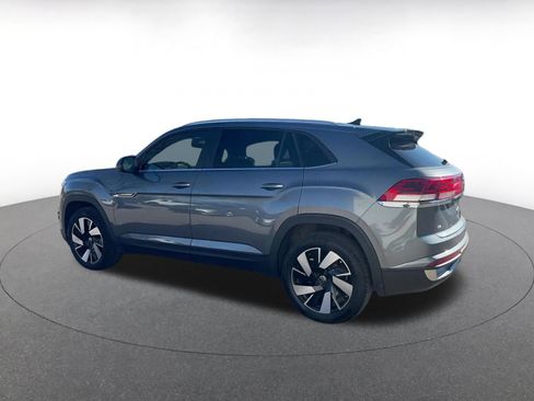 Used 2025 Volkswagen Atlas Cross Sport SE image 10