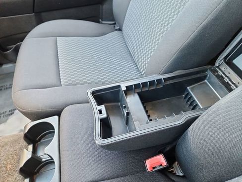 Used 2011 GMC Canyon SLE image 39