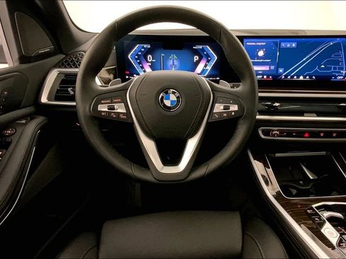 Used 2026 BMW X5 xDrive40i w/ Premium Package AWD/4WD image 4