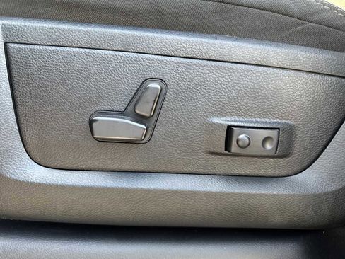 Used 2024 RAM 2500 Big Horn image 21