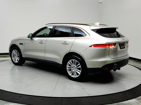 Used 2017 Jaguar F-PACE Prestige image 7