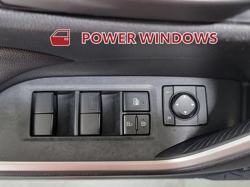 Used 2023 Toyota RAV4 LE AWD/4WD image 25