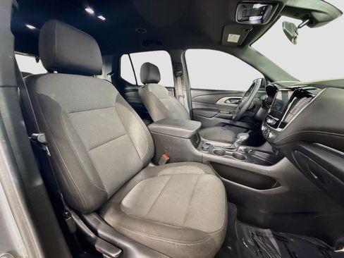 Used 2023 Chevrolet Traverse LT FWD image 29