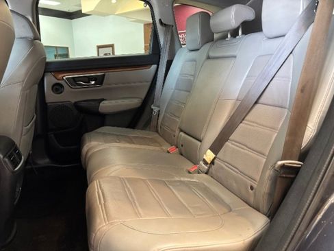 Used 2019 Honda CR-V Touring image 12
