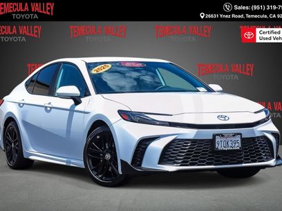 Used 2025 Toyota Camry SE w/ Convenience Package