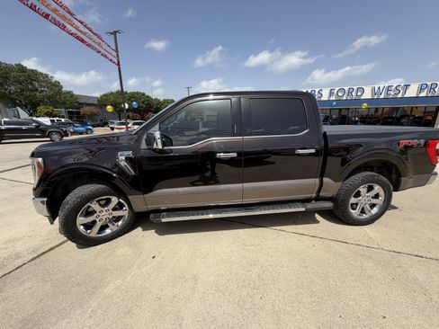Used 2021 Ford F150 Lariat w/ Equipment Group 502A High AWD/4WD image 13