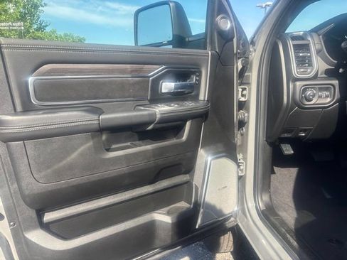Used 2026 RAM 3500 Laramie AWD/4WD image 14