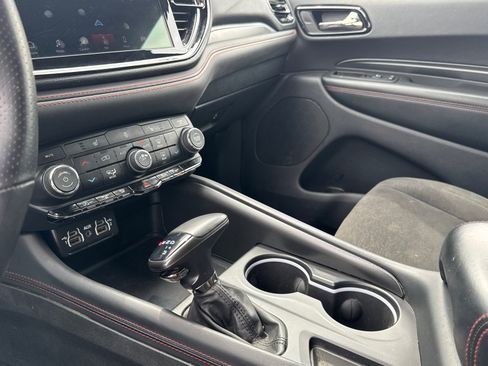 Used 2025 Dodge Durango GT RWD image 32