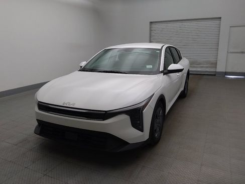 Used 2025 Kia K4 FWD image 15