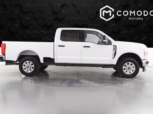 Used 2023 Ford F250 XLT w/ FX4 Off-Road Package image 2
