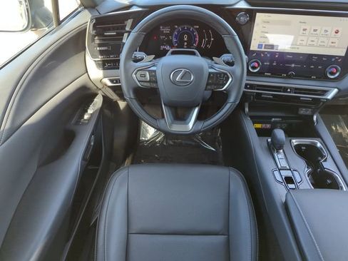 Used 2024 Lexus RX 350 Premium image 12