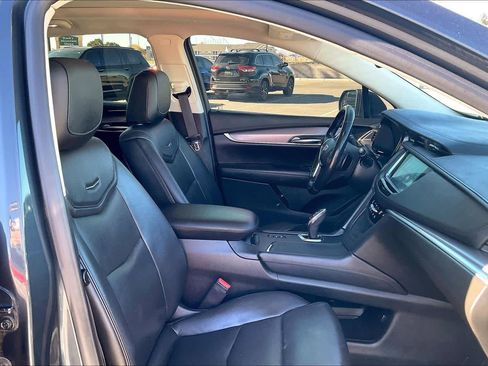 Used 2019 Cadillac XT5 Luxury image 8