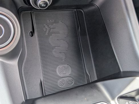 Used 2024 Alfa Romeo Tonale Veloce image 33