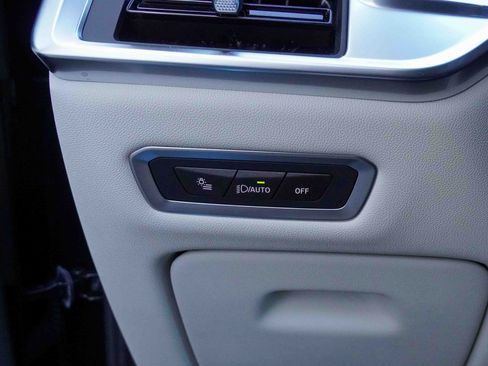 Certified 2026 BMW X7 M60i image 17