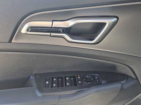 New 2026 Kia Sportage LX image 7