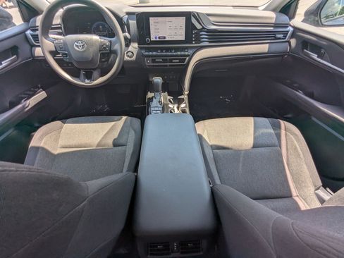 Used 2025 Toyota Camry LE FWD image 27