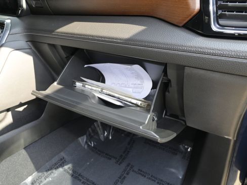 Used 2023 GMC Sierra 1500 Denali w/ Denali Reserve Package image 57