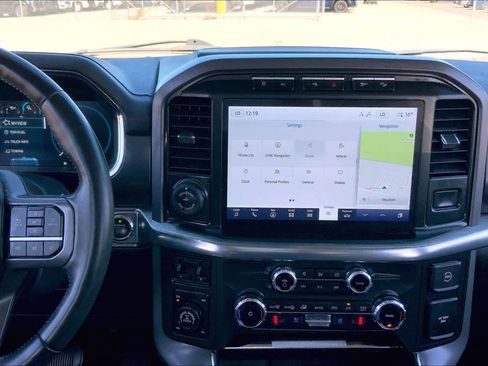 Used 2022 Ford F150 Lariat image 6