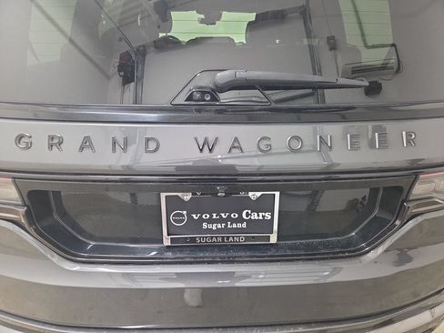 Used 2024 Jeep Grand Wagoneer Series II Obsidian w/ Quick Order Packagew 28T AWD/4WD image 8