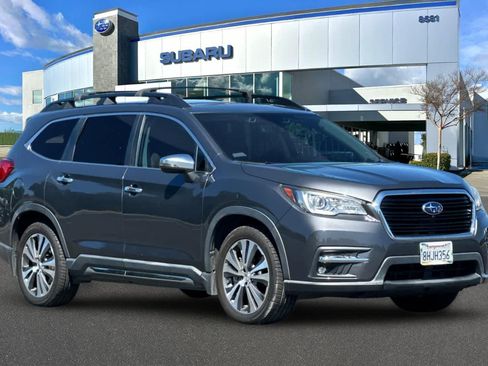 Used 2019 Subaru Ascent Touring w/ Popular Package #3 AWD/4WD image 5
