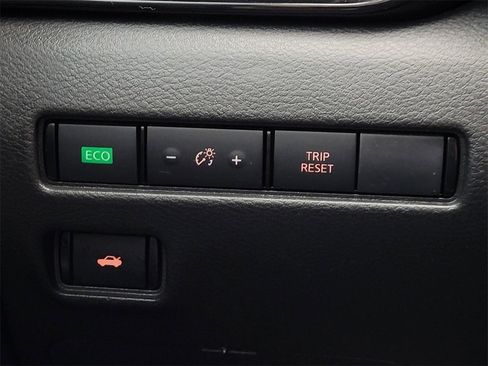 Used 2021 Nissan Sentra SV image 23