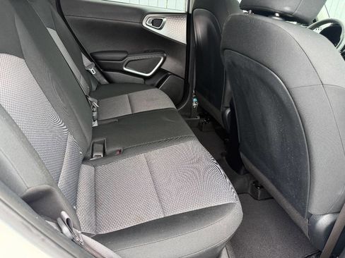 Used 2021 Kia Soul LX FWD image 10